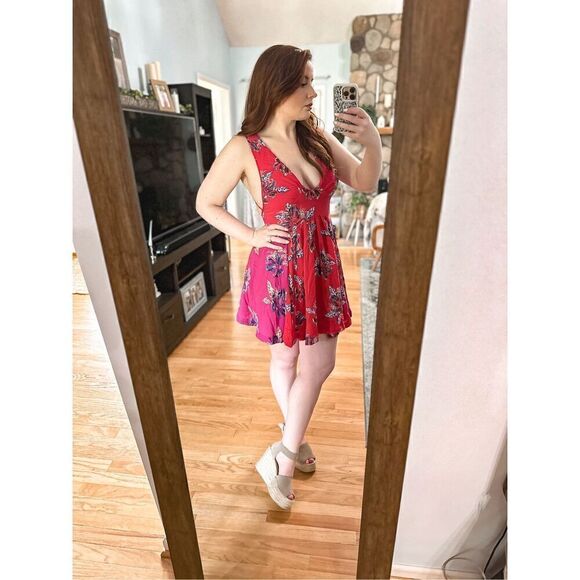 FreeāPeopleā
sundress - Picture 3 of 8